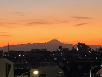 2019Nov16-Sunset2 - 1.jpeg
